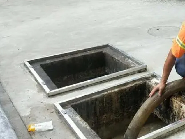 阳日镇化粪池清理